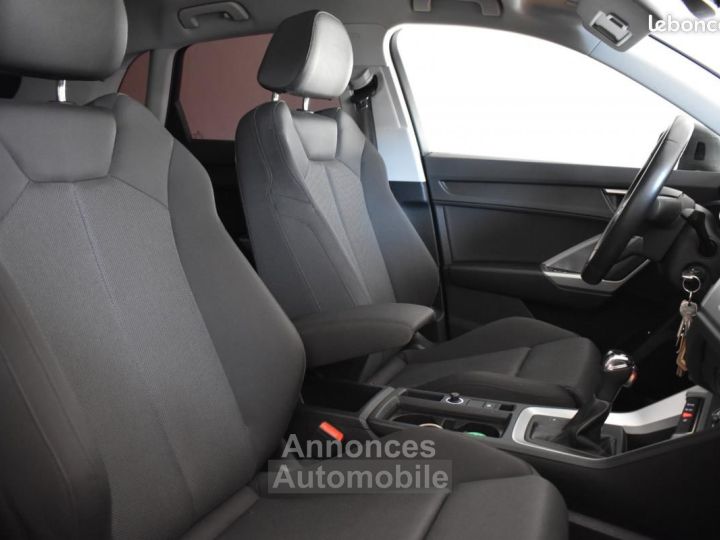 Audi Q3 35 TFSI 150ch S-LINE SUIVI GARANTIE 6 À 36 MOIS - 8