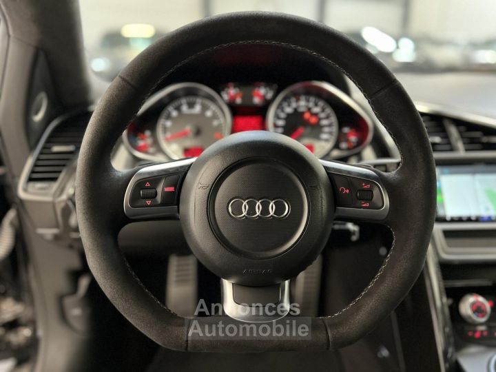 Audi R8 V8 42 FSI 420 CH Quattro R-Tronic - 12