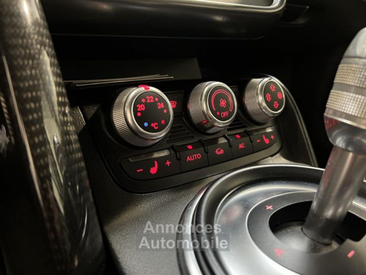 Audi R8 V8 42 FSI 420 CH Quattro R-Tronic - 14