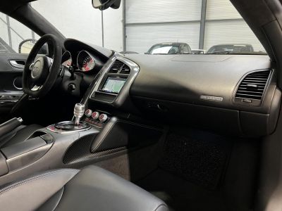 Audi R8 V8 42 FSI 420 CH Quattro R-Tronic   - 16