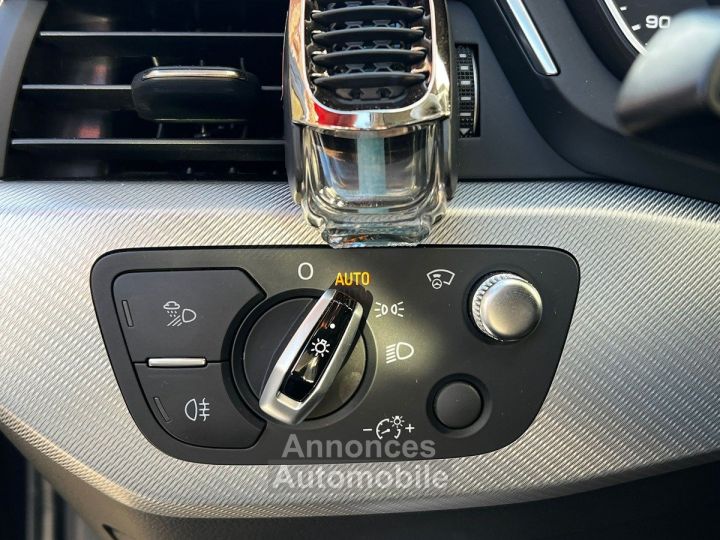 Audi A4 V 20 TFSI 252 DESIGN LUXE - 32