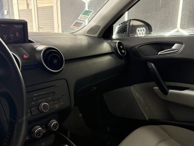 Audi A1 Ambition 90 ch 16 TDI S tronic Boite auto ~ Entretiens OK ~ Feux auto   - 23