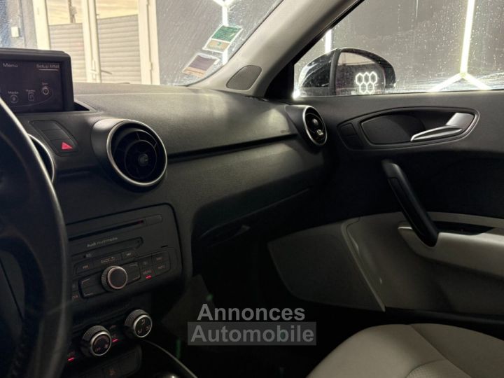 Audi A1 Ambition 90 ch 16 TDI S tronic Boite auto ~ Entretiens OK ~ Feux auto - 23