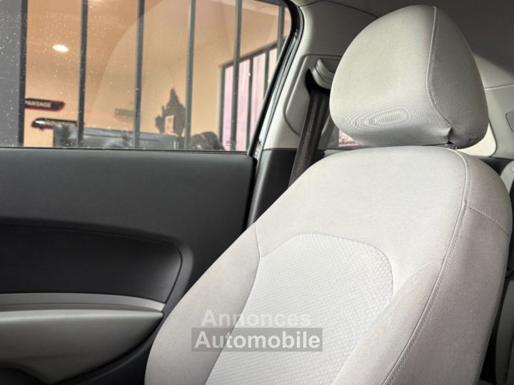 Audi A1 Ambition 90 ch 16 TDI S tronic Boite auto ~ Entretiens OK ~ Feux auto - 24