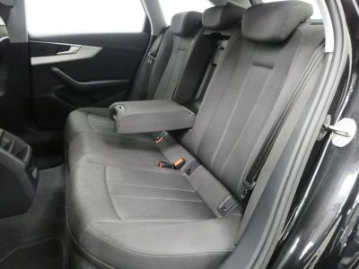 Audi A4 Avant 30 TDI 136CH S TRONIC 7 7CV   - 8