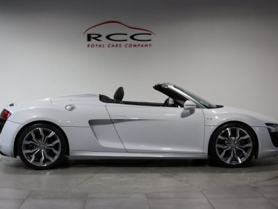 Audi R8 Spyder 52 V10 FSI 525 S   - 5