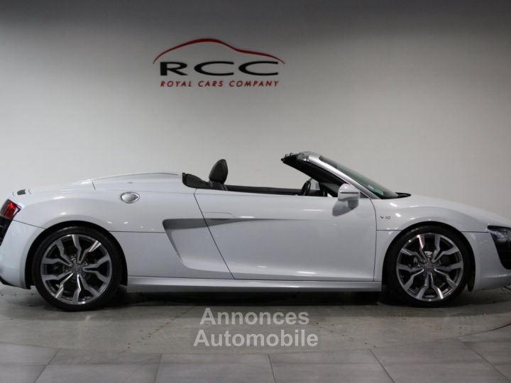 Audi R8 Spyder 52 V10 FSI 525 S - 5