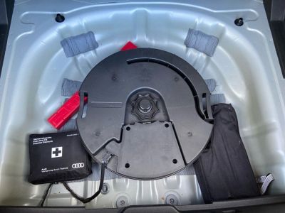 Audi Q2 30 TFSI 110 BV6 S LINE Ext GPS Caméra JA 18"   - 17
