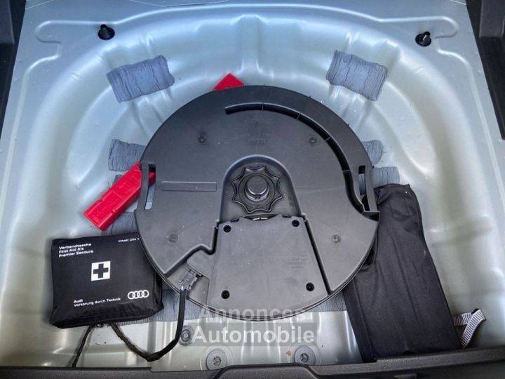 Audi Q2 30 TFSI 110 BV6 S LINE Ext GPS Caméra JA 18" - 17