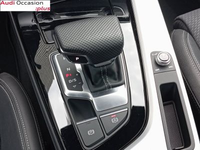 Audi A4 Avant 40 TDI 204 S tronic 7 S line   - 15