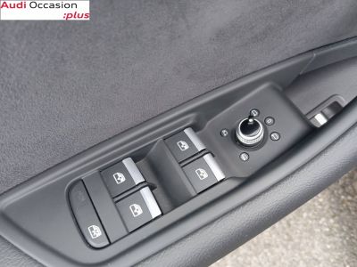 Audi A4 Avant 40 TDI 204 S tronic 7 S line   - 24