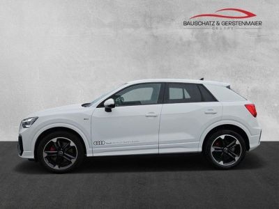 Audi Q2 35 TDI S line Matrix Fahren Parken   - 3