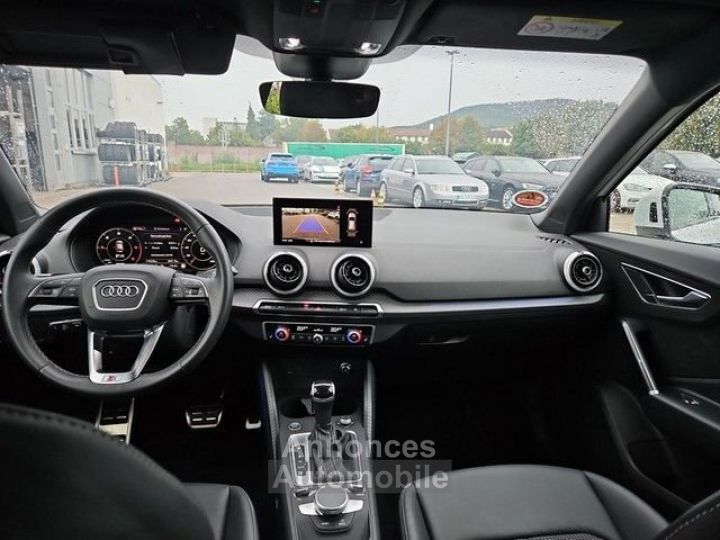 Audi Q2 35 TDI S line Matrix Fahren Parken - 8