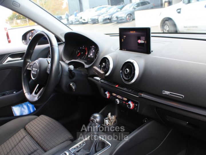 Audi A3 Sportback 35 TDI 150ch Sport S tronic 7 - 25