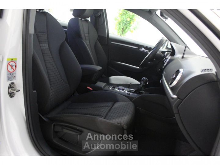 Audi A3 Sportback 10 TFSI -115 - BV S-Tronic 7 8V Business Line PHASE 2 - 11