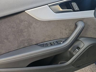 Audi A4 40 TFSI qu S line DigCockpit~Matrix~Pano   - 13