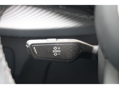 Audi Q2 20 30 TDI - 116 - BV S-tronic S line - CAMERA DE RECUL - PACK S-LINE - JAN 19   - 25