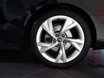Audi A4 Avant 35 TDI 163 S tronic 7 S line   - 15