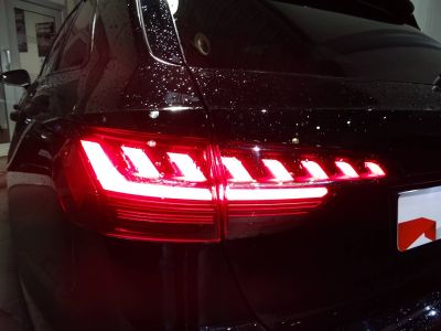 Audi A4 Avant 35 TDI 163 S tronic 7 S line   - 17