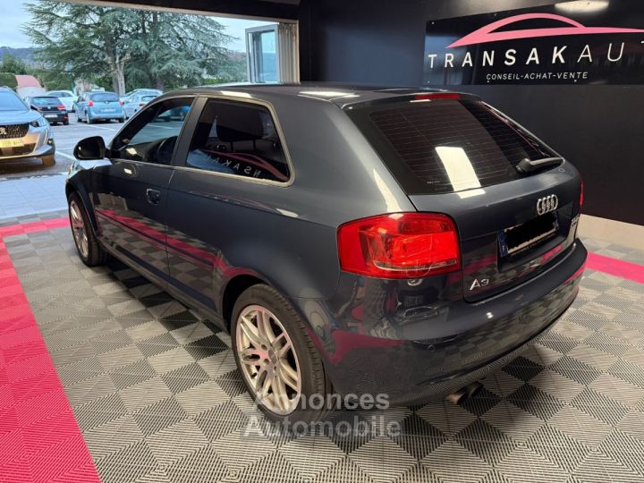 Audi A3 20 TDI 170 DPF Quattro Ambiente - 2