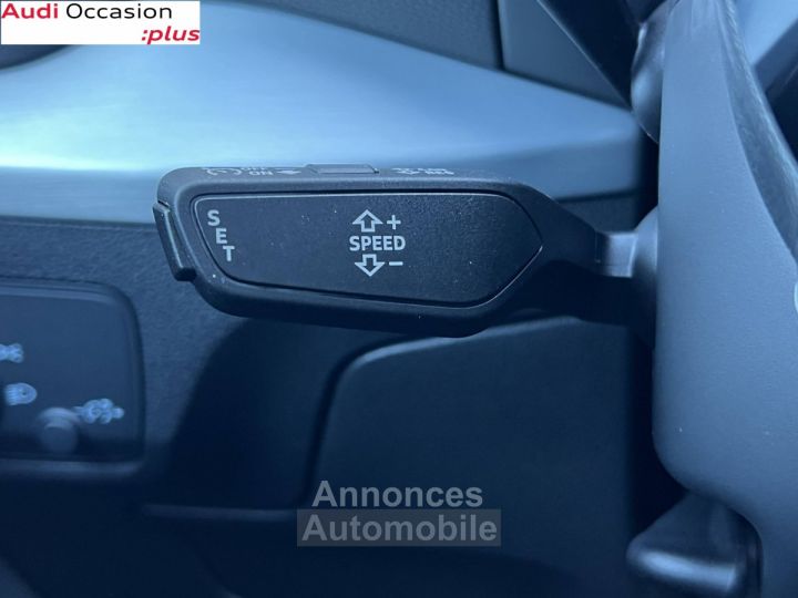 Audi Q2 35 TDI 150 S tronic 7 S line - 33