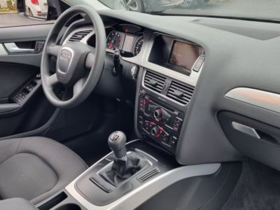 Audi A4 IV (B8) 18 TFSI 160ch Ambiente   - 4