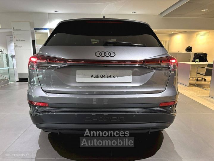 Audi Q4 E-Tron 45 285 ch 82 kWh S line - 11