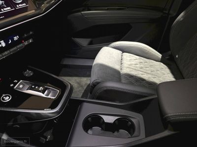 Audi Q4 E-Tron 45 285 ch 82 kWh S line   - 24