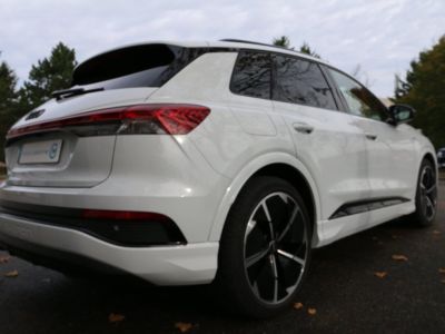 Audi Q4 E-Tron 50 QUATTRO 299 82 kwh S-LINE   - 17