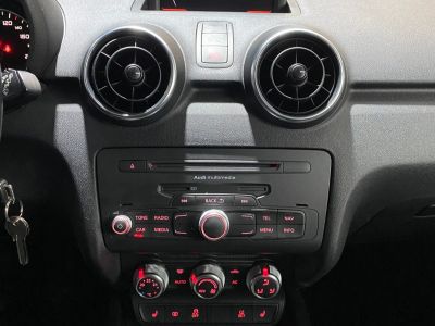 Audi A1 16 tdi 105 ambiente   - 24