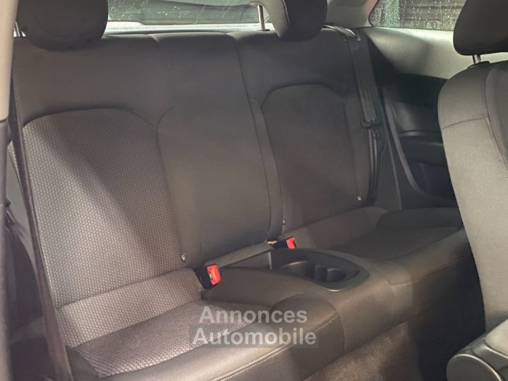 Audi A1 16 tdi 105 ambiente - 37