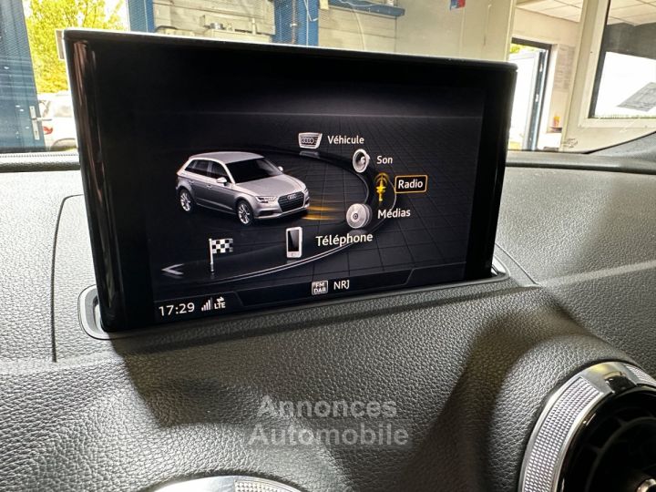 Audi A3 Sportback 35 tfsi cod 150 s tronic 7 line plus - 25