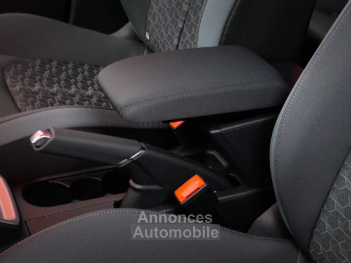Audi A1 Sportback 30 TFSI 116 ch S tronic 7 Advanced - 10