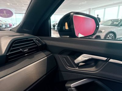 Audi Q3 45 TFSIe 245 ch S tronic 6 S line   - 26
