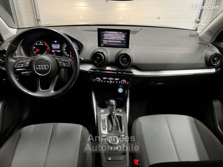 Audi Q2 35 TDI 150 S tronic 7 Design Luxe - 4