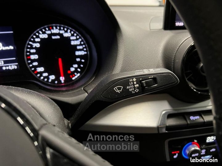 Audi Q2 35 TDI 150 S tronic 7 Design Luxe - 12
