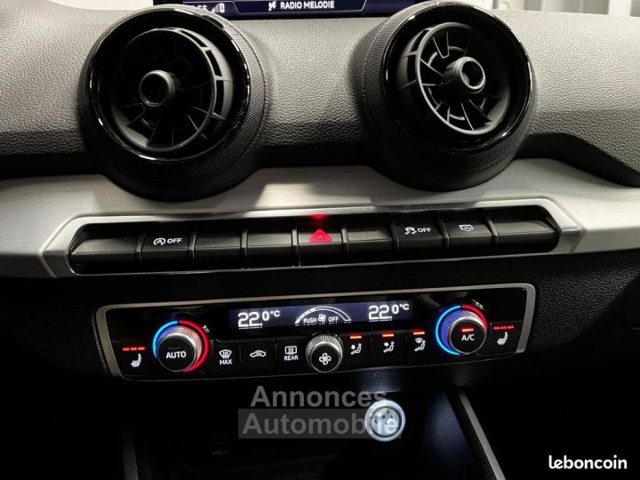 Audi Q2 35 TDI 150 S tronic 7 Design Luxe - 23