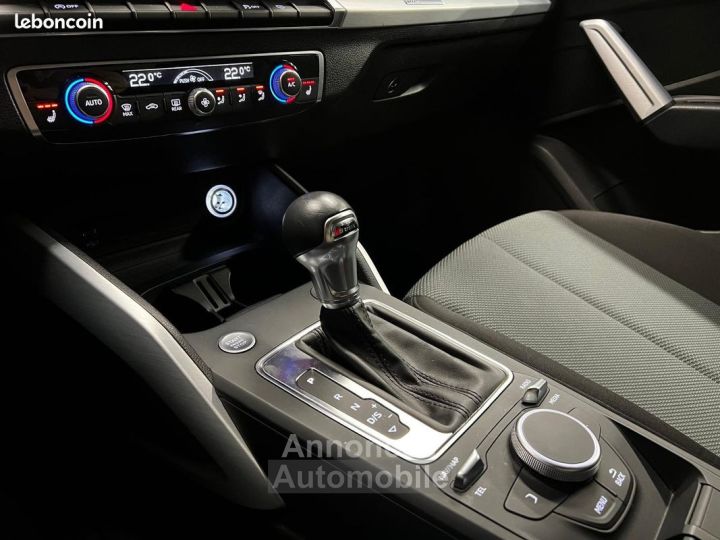 Audi Q2 35 TDI 150 S tronic 7 Design Luxe - 24
