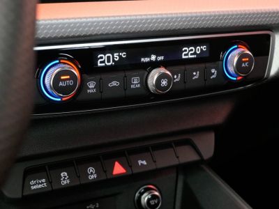 Audi A1 Sportback 30 TFSI 110 ch S tronic 7 S Line   - 11