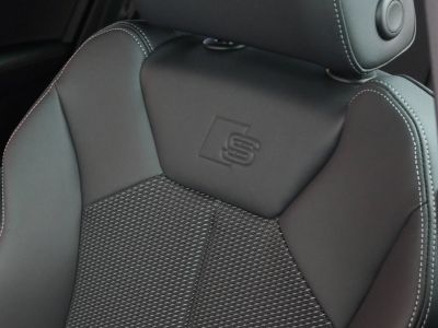 Audi Q3 35 TFSI 150 ch S tronic 7 S line   - 2
