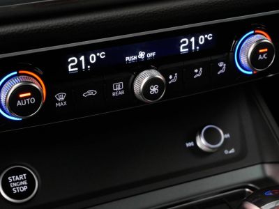 Audi Q3 35 TFSI 150 ch S tronic 7 S line   - 4