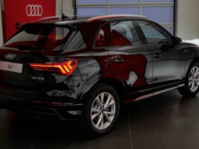 Audi Q3 35 TFSI 150 ch S tronic 7 S line   - 16