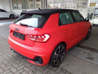 Audi A1 Sportback S line black 30 TFSI Navi   - 4
