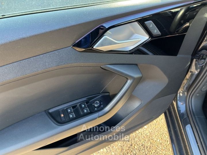 Audi A1 Sportback 35 TFSI DSG LED Navi PDC - 13