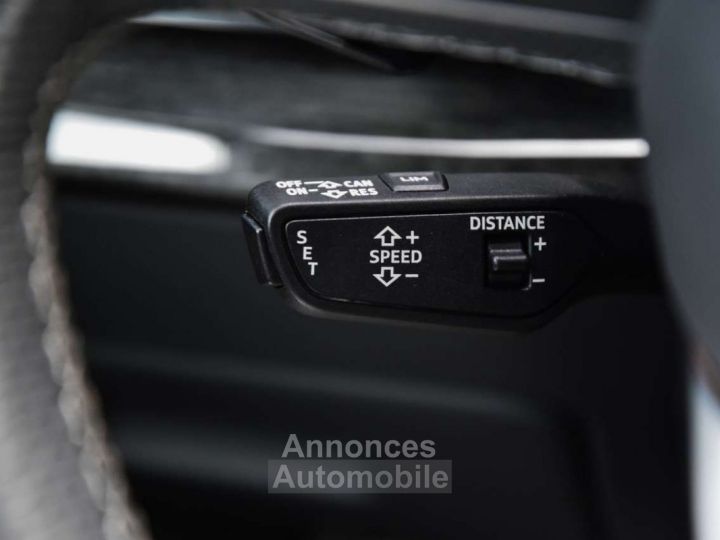Audi RS Q8 40 V8 - 34