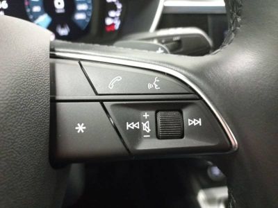 Audi Q3 35 TDI 150 ch S tronic 7 Design   - 22
