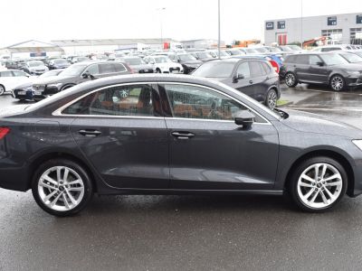 Audi A3 BERLINE 35 TFSI 150CH MILD HYBRID BUSINESS LINE S TRONIC 7   - 4