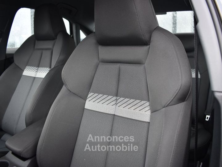 Audi A3 BERLINE 35 TFSI 150CH MILD HYBRID BUSINESS LINE S TRONIC 7 - 15