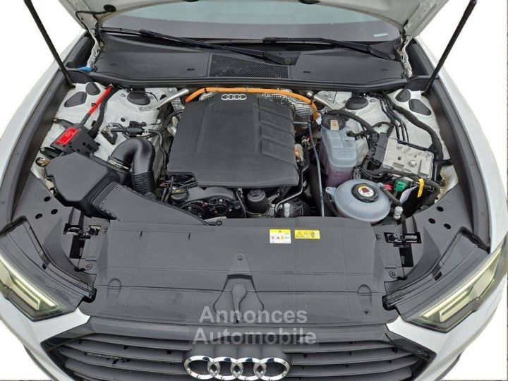Audi A4 Avant 55 TFSIe QUATTRO/PANO/ATTELAGE - 10