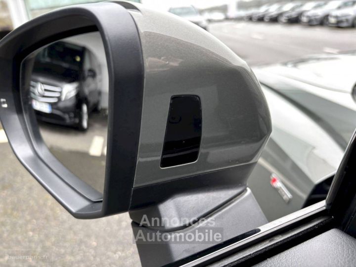 Audi Q3 35 TFSI 150 ch S tronic 7 S line - 33